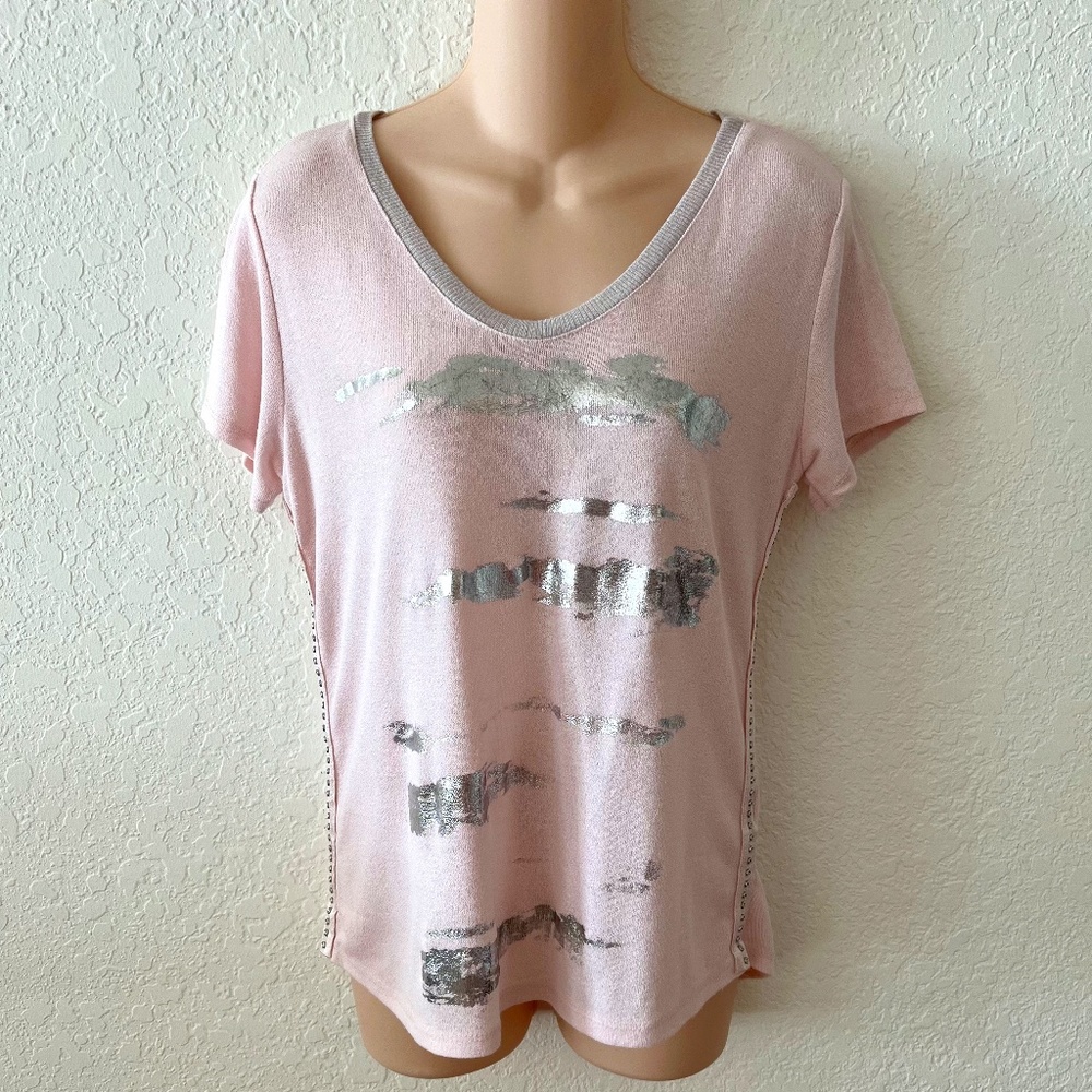 Lovely Made in Italy V-Neck Short Sleeve Low High Hem Pink with Silver Bling Top